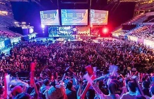 而且教练的 而且教练的